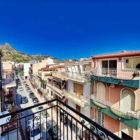 Etnapartment 2 Giardini-Naxos