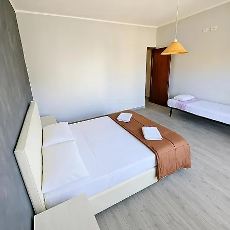 Etnapartment 2 Джардіні-Наксос